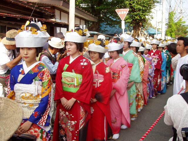 3年前の七行器行列のときの写真