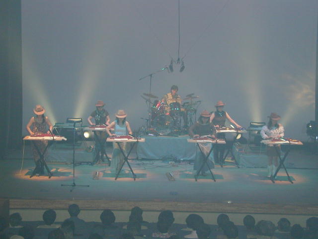 b0003280_2334150.jpg
