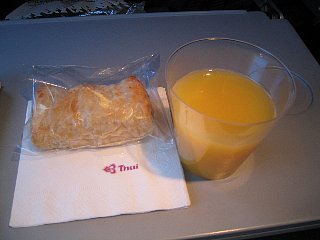 b0003235_040911.jpg