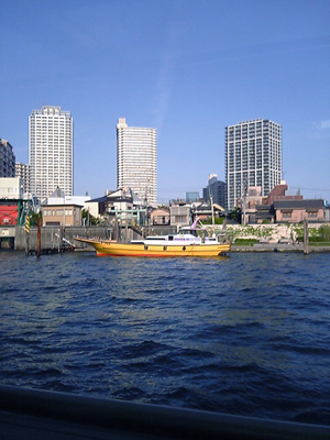 a0013134_0263377.jpg