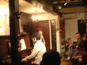 a0011999_024610.jpg