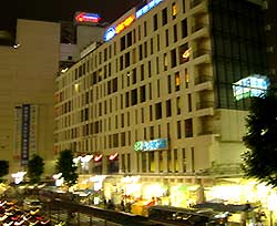 d0039443_22432338.jpg
