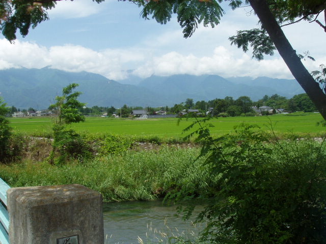 b0015047_04456.jpg