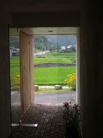 b0018112_8295887.jpg