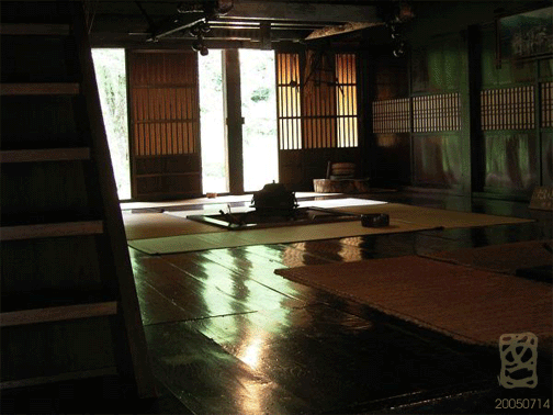 b0016567_2311641.gif