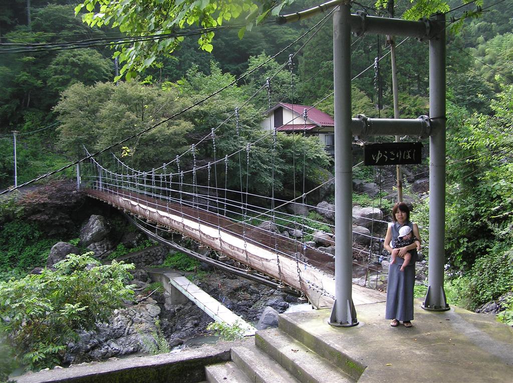 e0020525_2264692.jpg