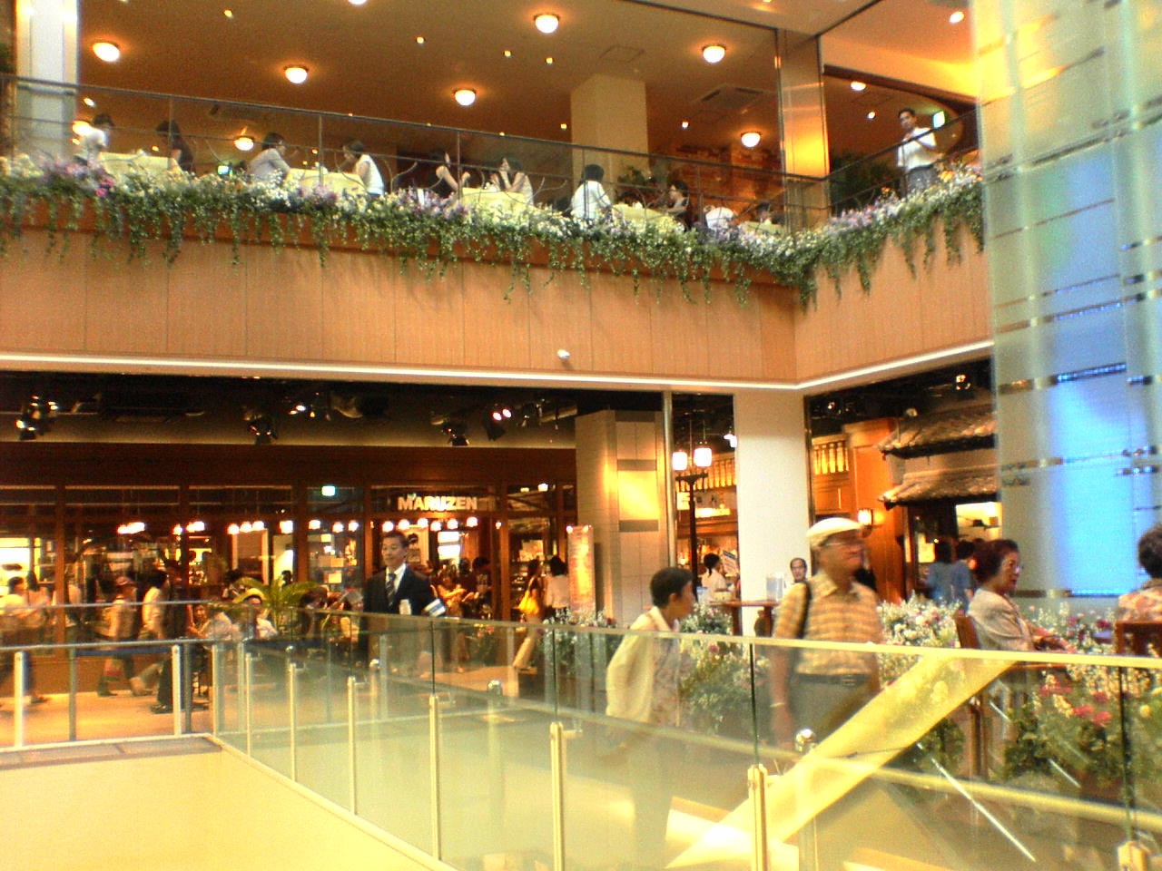 e0005887_0441846.jpg