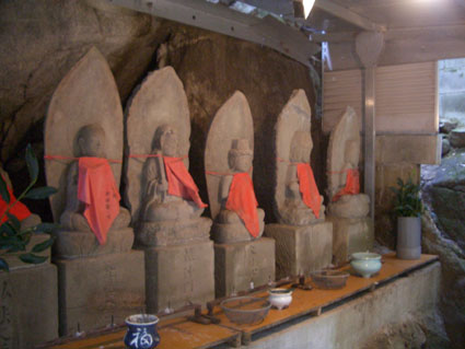 b0002156_0304396.jpg