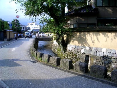b0002879_1141712.jpg