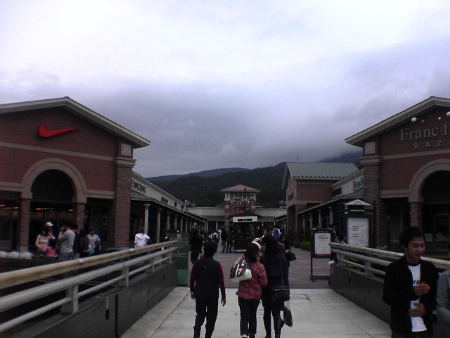 e0015108_0141247.jpg