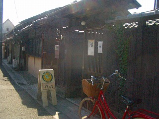 b0010882_22175133.jpg