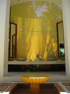 b0010946_23274792.jpg
