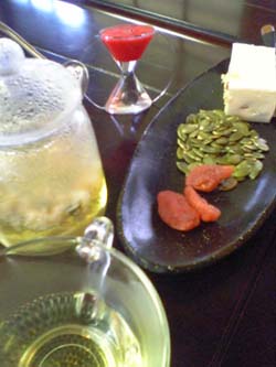 e0075662_0241130.jpg