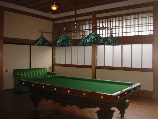 http://pds.exblog.jp/pds/1/200512/05/35/c0041935_10374634.jpg