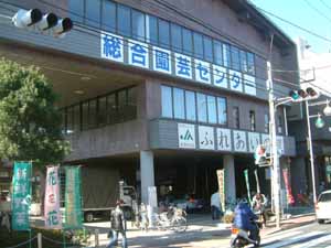 f0039460_0501866.jpg