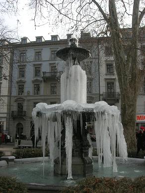 e0012482_1174619.jpg