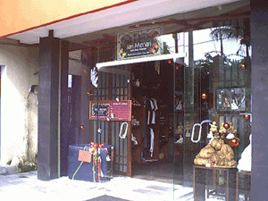 d0038319_854534.gif