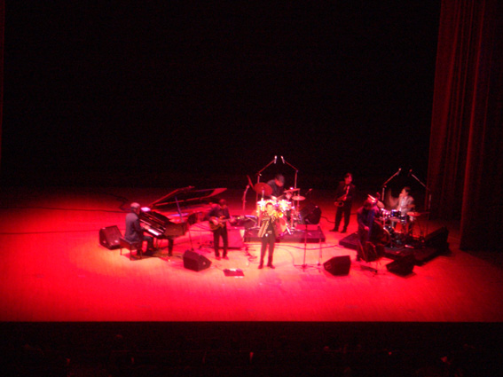 b0002156_0505623.jpg