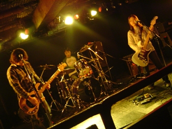 a0028332_22202613.jpg