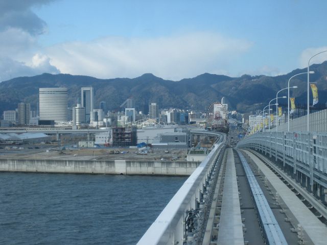 e0093842_23536.jpg
