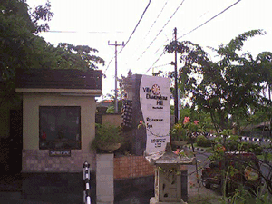 d0038319_1184456.gif