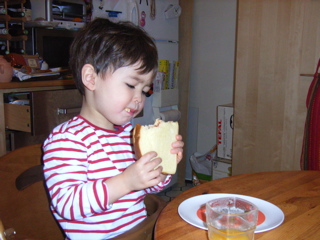 f0035251_2203552.jpg