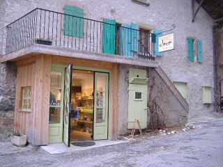 f0035283_5271619.jpg