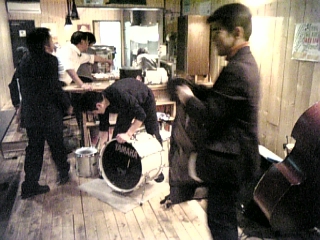 f0037257_3332687.jpg