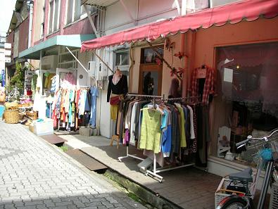 e0068904_124517.jpg