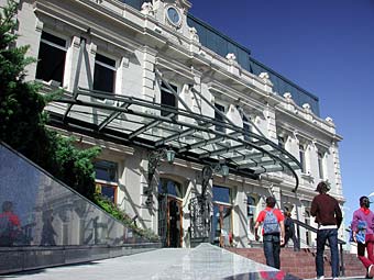 a0008885_119321.jpg