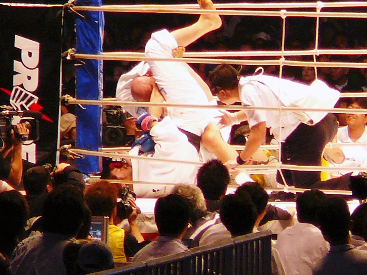 f0017301_2356196.jpg