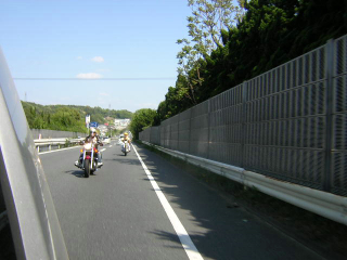 b0013897_1361286.jpg