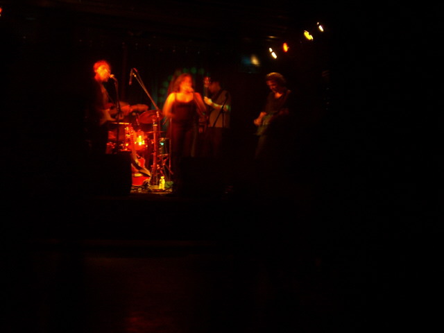 d0010496_23545490.jpg