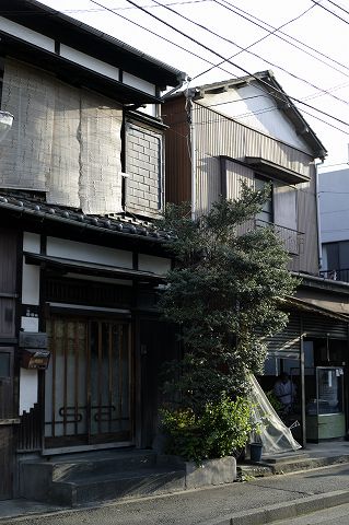e0072159_0364579.jpg