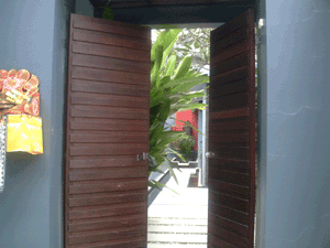 d0038319_10302027.gif