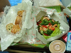 d0023323_225956100.jpg