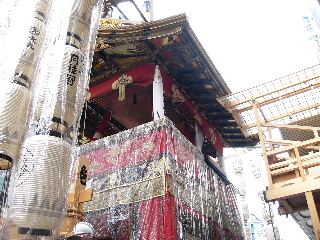 f0094045_8105768.jpg