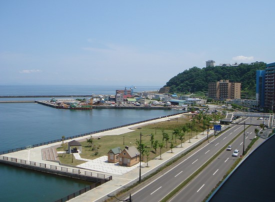 e0086106_3564395.jpg