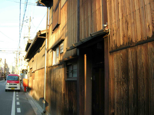 f0108399_2343315.jpg