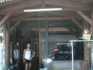 d0038319_14482996.gif