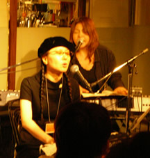 e0029132_1481440.jpg