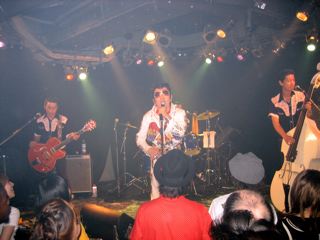 d0075828_0125175.jpg
