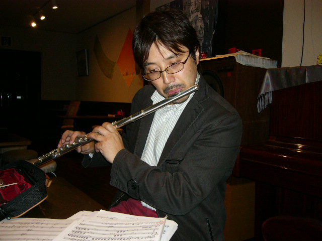 f0107072_2343344.jpg