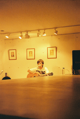 f0019747_1285545.gif