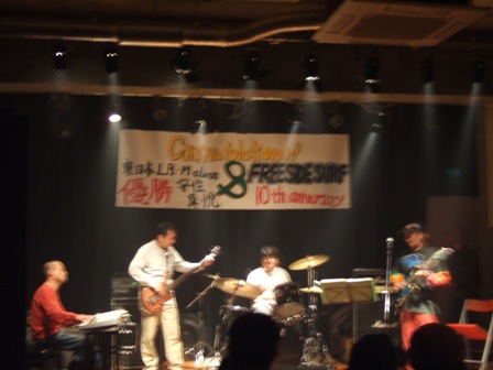 b0007213_0232831.jpg