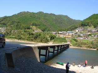 e0012580_038662.jpg