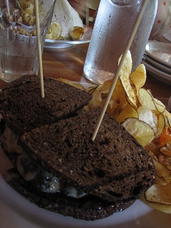 e0015270_13419100.jpg
