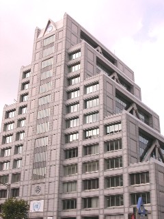 e0029472_0359100.jpg