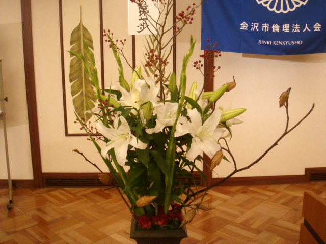 f0052933_1271846.jpg