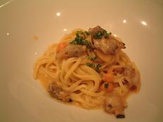 『トラットリア・コバ』のウニと貝のパスタ 『トラットリア・コバ』のパスタ